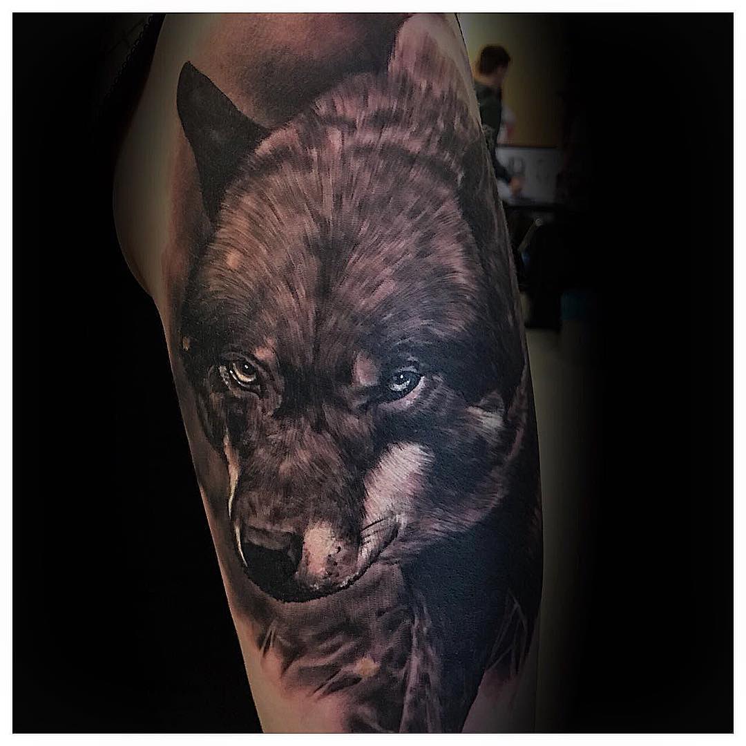 Macy - All in Tattoo & Piercing