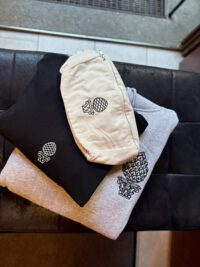 all-in-tattoo-zirbelnuss-weihnachtsgeschenke